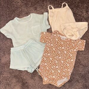 Small shop Jamie Kay toddler girl 2T matching sets and onesie bundle!!